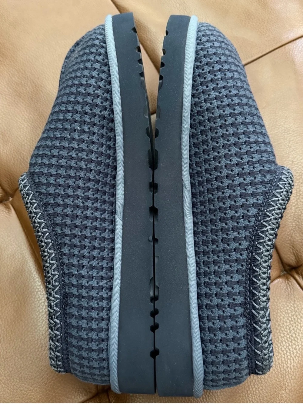 UGG Plush Navy Men's Slip-Ons EUC 12